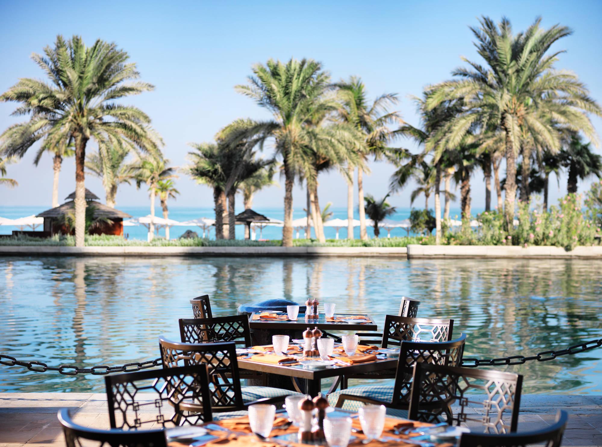 Jumeirah Mina Al Salam Дубай Екстериор снимка The Cove Rotana Resort