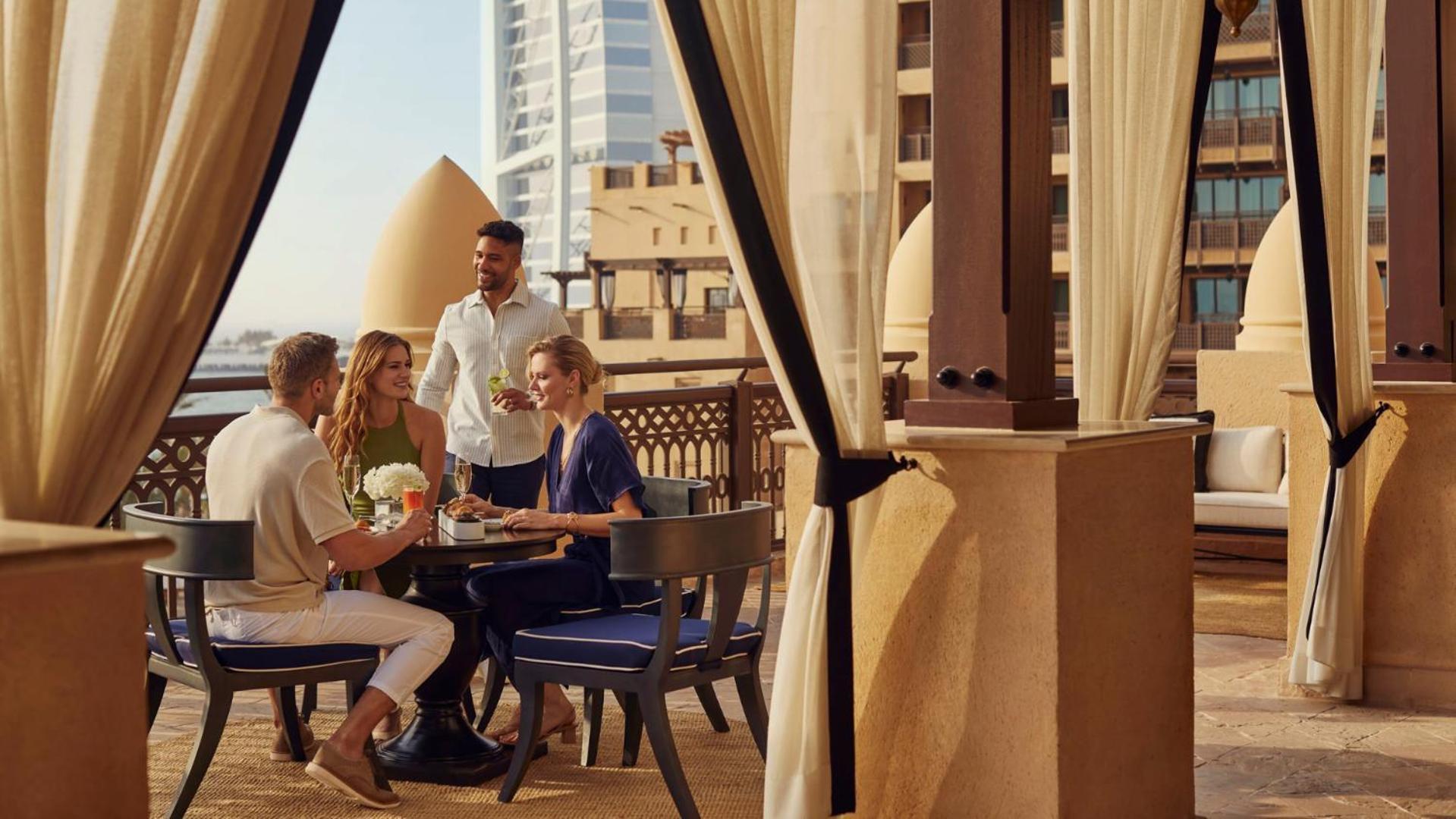 Jumeirah Mina Al Salam Дубай Екстериор снимка The Terrace Lounge