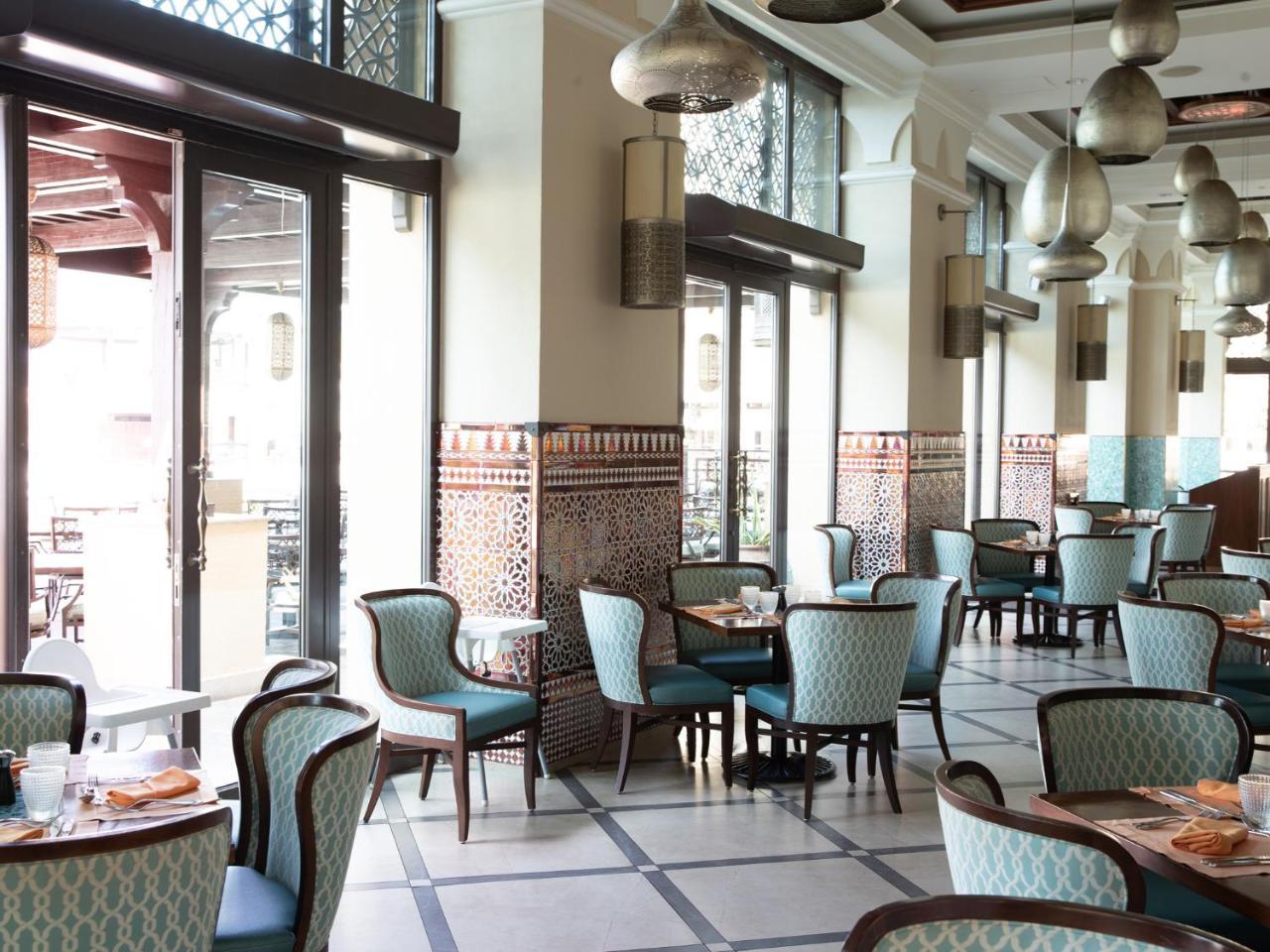 Jumeirah Mina Al Salam Дубай Екстериор снимка The interior of the restaurant
