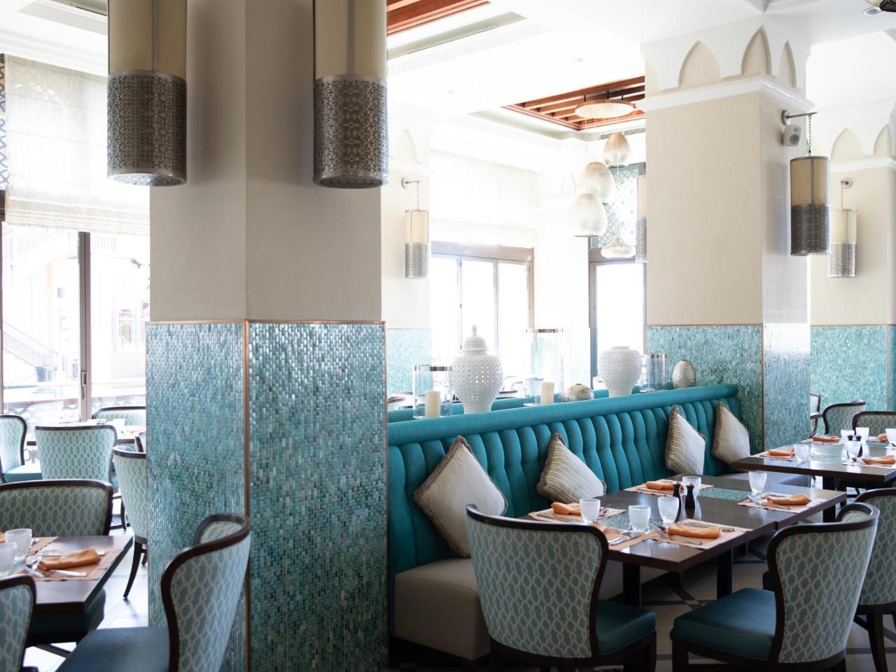 Jumeirah Mina Al Salam Дубай Екстериор снимка The interior of the restaurant